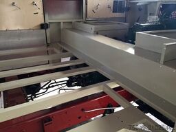 Mercedes-Benz - LP710/32 LF16V LP710/32, Autotransporter