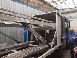 Mercedes-Benz - LP710/32 LF16V LP710/32, Autotransporter