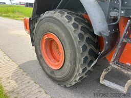Hitachi ZW220-5B