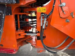 Hitachi ZW220-5B