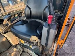 HYUNDAI 16-9 Löffel Packet mit Abruchhammer