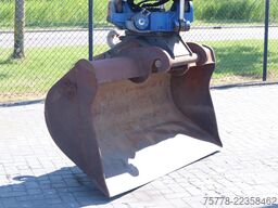 Hitachi ZX140W-3 | ROTOTILT & BUCKET | DUTCH MACHINE