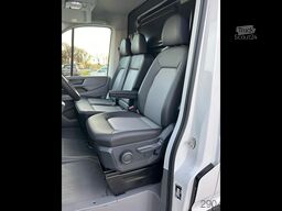 VW Crafter 30 2.0 TDI MR Aut. L3H2 / 4 J. Garantie...