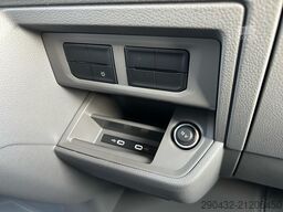 VW Crafter 30 2.0 TDI MR Aut. L3H2 / 4 J. Garantie...