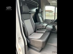 VW Crafter 30 2.0 TDI HD MR Aut. L3H3 / 4 J. Garan...