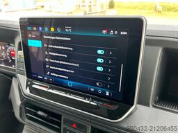 VW Crafter 30 2.0 TDI HD MR Aut. L3H3 / 4 J. Garan...