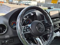 MERCEDES-BENZ Sprinter 420 Elektro bis zu 19 Schlafsessel