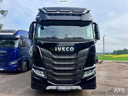 Iveco S-WAY 460 6x2 Box Truck with Full Side Opening – C