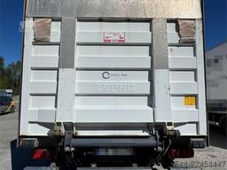 MAN TGL 8.220 4x2 box truck – 115,000 km – tail lift a