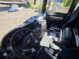 MAN TGM 15.250 Box Truck with Refrigeration/Freezer Un