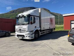 Mercedes-Benz Actros 1835L 4x2 box truck w/ ADR rigged, new clut
