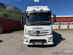 Mercedes-Benz Actros 1835L 4x2 box truck w/ ADR rigged, new clut