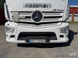 Mercedes-Benz Actros 1835L 4x2 box truck w/ ADR rigged, new clut