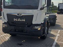 MAN TGM 26.320 6x2-4 / truck chassis / 0 km!