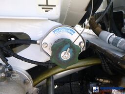 Renault Midlum 270 4x2 fuel tank 13.7 m3 / 4 comp