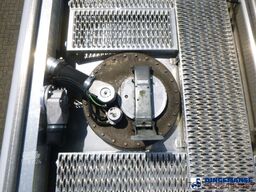 Renault Midlum 270 4x2 fuel tank 13.7 m3 / 4 comp