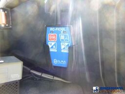 Renault Midlum 270 4x2 fuel tank 13.7 m3 / 4 comp