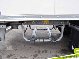 SCHMITZ CARGOBULL ThermoKing SLXi300 Doppelstock FP60 MIETE