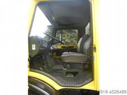 Mercedes-Benz UNIMOG 1300L mit großem Kran + Funkfernsteuerung