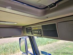 VOLVO FM 330 DROPSIDES TAILLIFT
