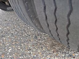 Meert Semi Curtainside / SAF / Double Tires