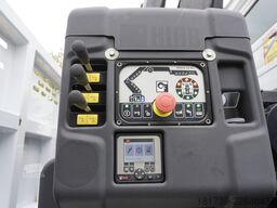 Mercedes-Benz Arocs 1833 4x2 / 60 tho. km! / HIAB