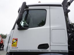 Mercedes-Benz Arocs 1833 4x2 / 60 tho. km! / HIAB