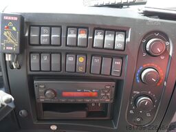 Renault C280 DTI 8/ FASSI crane F135a.22 /15EPAL