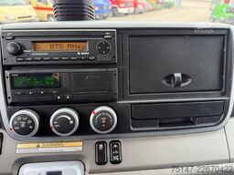 FUSO Canter 7C18 3-Sitzer Klima Koffer Ladebordwand