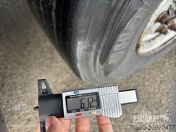 Schmitz Cargobull Semitrailer Reefer Standard divu klāju