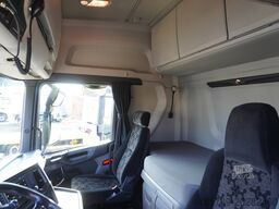 SCANIA R650 V8 8 × 4 /4 / 2020 / Curtainsider