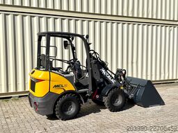 MECALAC MCL2 / Neuwertig / inkl. Schaufel