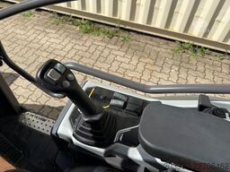 MECALAC MCL2 / Neuwertig / inkl. Schaufel