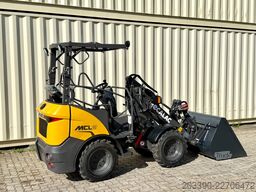 MECALAC MCL2 / Neuwertig / inkl. Schaufel