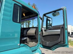 MAN TGS 26.360 6x2 HOOKLIFT + CRANE TEREX ATLAS TLC...
