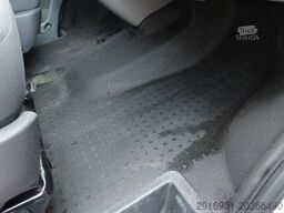 VOLKSWAGEN T5 Transporter Kasten 4Motion/Klima/AHK/FN: 217
