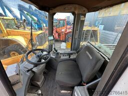 Liebherr L 564