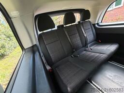 MERCEDES-BENZ Vito 109 Cdi Tourer Extra Lang 9Sitze Schiebetür