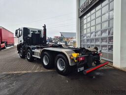Iveco X-Way AD360X48Z/P HR 8x4 HIAB ULT26S59