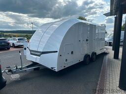 Brian James Race Sport / Länge: 5,03 m / 3.000 kg