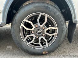 Brian James Race Sport / Länge: 5,03 m / 3.000 kg