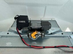 Brian James Race Sport / Länge: 5,03 m / 3.000 kg