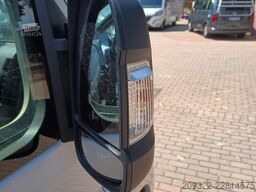 Peugeot Boxer Carado CV600 del 2024 | Manuale | Completamente equipaggiato