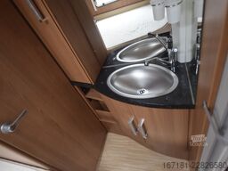 LMC Musica 470 D mit Mover und Markise