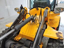 VOLVO L30G + Fork