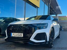 AUDI Q8 55 TFSI quattro PKW SUV Pano 3.0l V6 RS-Paket