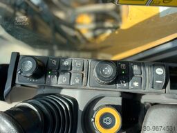 CATERPILLAR 320 mit Tieflöffel & Schwenklöffel,Klimaanlage