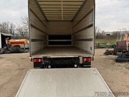 MAN 8.180 koffer Ladebordw.