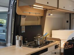 LMC Innovan Pure 600 8G Auto FAS Schlafdach Navi