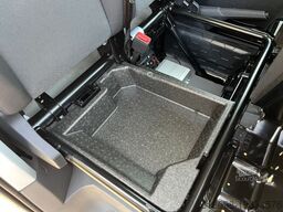 VOLKSWAGEN CRAFTER 2.0 TDI BOTT REGALS. STANDHZG. NAVI PDC